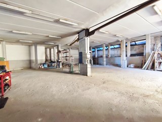 Laboratorio in Affitto a Zermeghedo, 850€, 322 m²