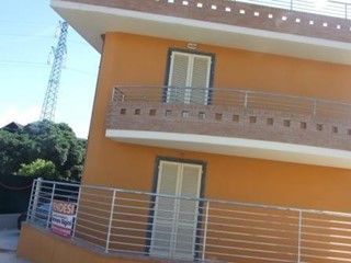 Attico in Vendita a Massa, zona Romagnano, 100'000€, 65 m²