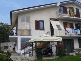 Casa Semi Indipendente in Vendita a Pontinvrea, 190'000€, 240 m²