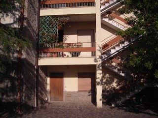 Appartamento in Vendita a Viterbo, zona San Martino al Cimino, 175'000€, 250 m²