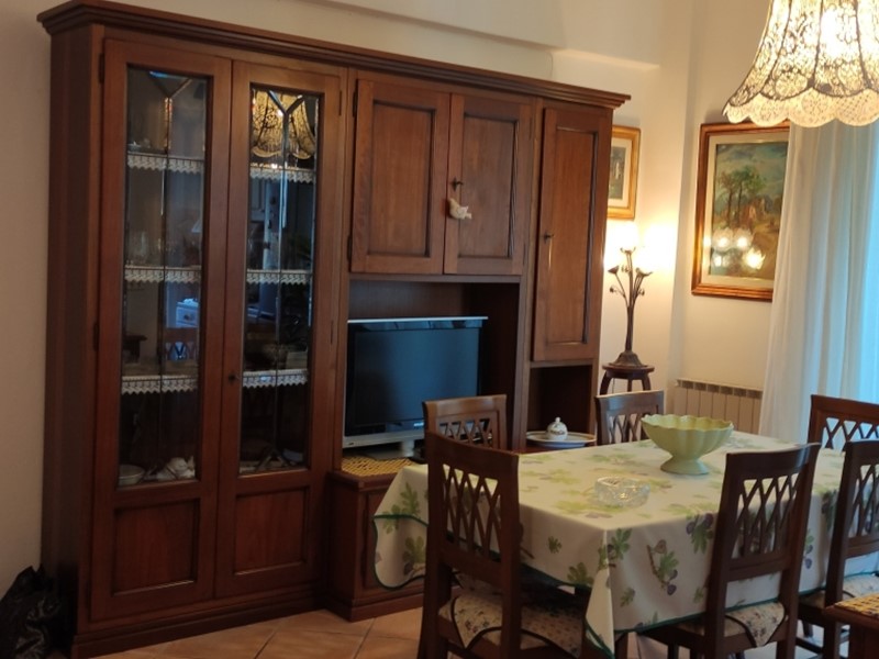 Quadrilocale in Affitto a Lerici, 1'000€, 70 m², arredato