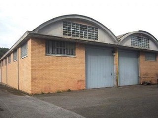 Capannone in Vendita a Massa, 770'000€, 850 m²
