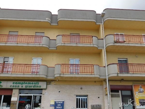 Quadrilocale in Vendita a Cassano delle Murge, zona Zona Centro, 97'000€, 115 m²