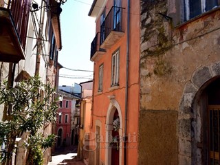 Trilocale in Vendita a Campobasso, 19'000€, 86 m²