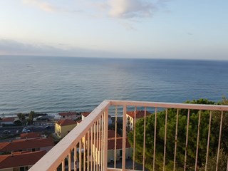 Trilocale in Vendita a Riva Ligure, zona centrale, 250'000€, 93 m²