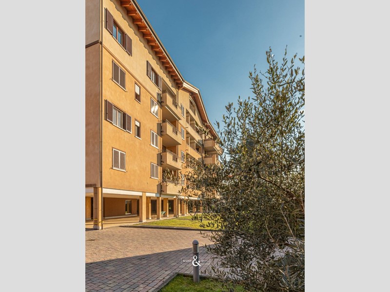 Attico in Vendita a Monza, zona San Rocco, 395'000€, 170 m²
