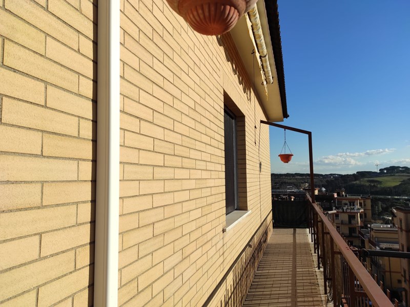 Trilocale in Vendita a Roma, zona Labaro, 250'000€, 82 m², arredato