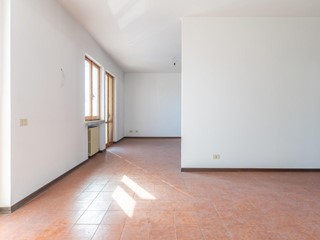 Appartamento in Vendita a Empoli, 320'000€, 119 m², con Box