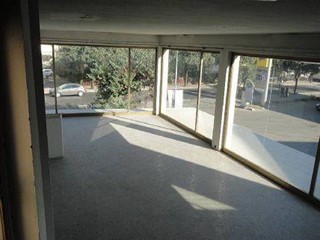 Capannone in Vendita a Lucca, zona Antraccoli, 1'100'000€, 900 m², con Box