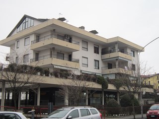 Trilocale in Affitto a Sesto Calende, zona centro, 800€, 120 m², arredato