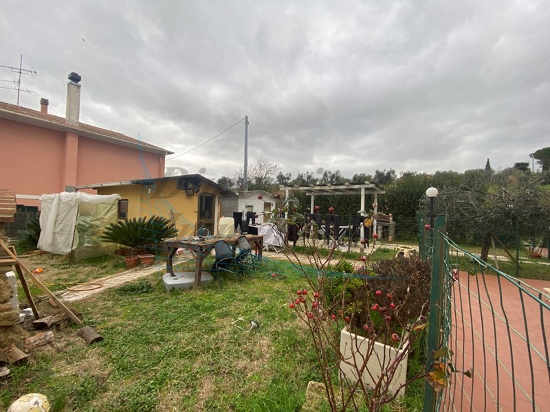 Trilocale in Vendita a Castellina Marittima, 125'000€, 65 m²