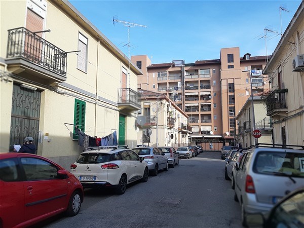 Trilocale in Vendita a Messina, zona Provinciale, 49'000€, 60 m²