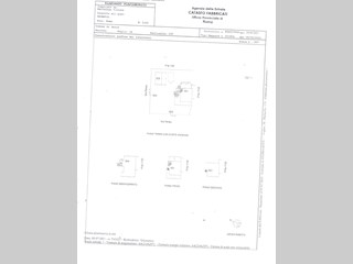 Villa bifamiliare in Vendita a Anzio, zona LIDO DELLE SIRENE, 280'000€, 220 m²