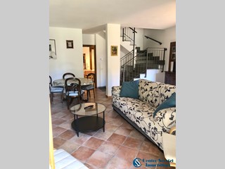 Villetta a schiera in Affitto a Pisa, zona Marina di Pisa, 1'500€, 130 m², arredato