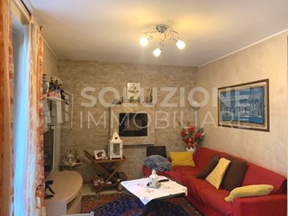 Trilocale in Vendita a Gazzaniga, 190'000€, 100 m², arredato