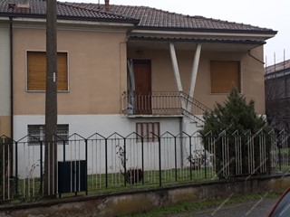 Casa Semi Indipendente in Vendita a Casei Gerola, 110'000€, 180 m²