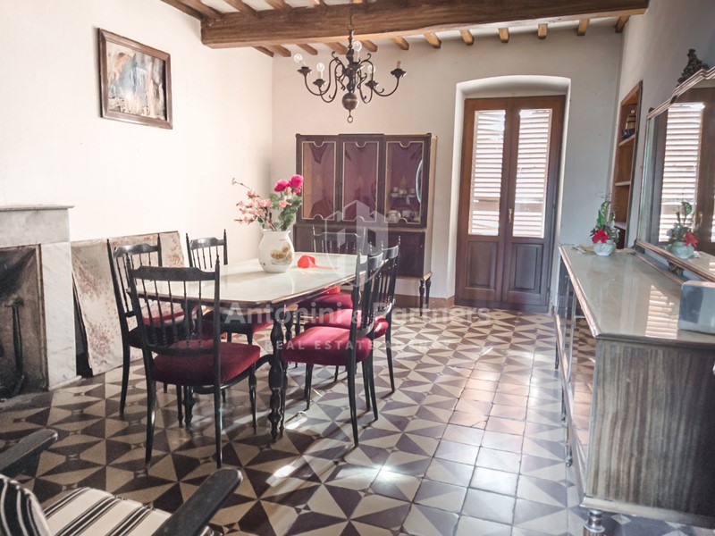 Appartamento in Vendita a Marsciano, 95'000€, 105 m², arredato