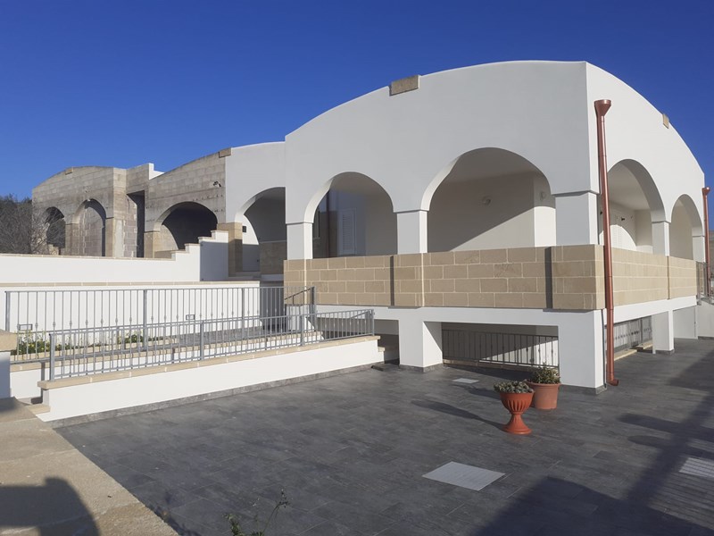 Trilocale in Affitto a Salve, zona Torre Pali, 250€, 65 m², arredato