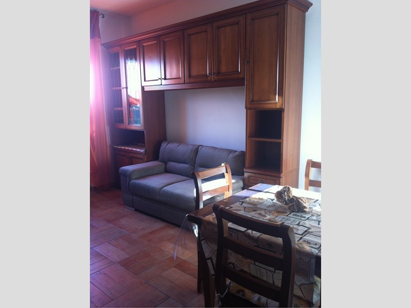 Bilocale in Affitto a San Donato Milanese, zona centro, 900€, 65 m², arredato