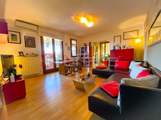 Attico in Vendita a Buggiano, 190'000€, 115 m²