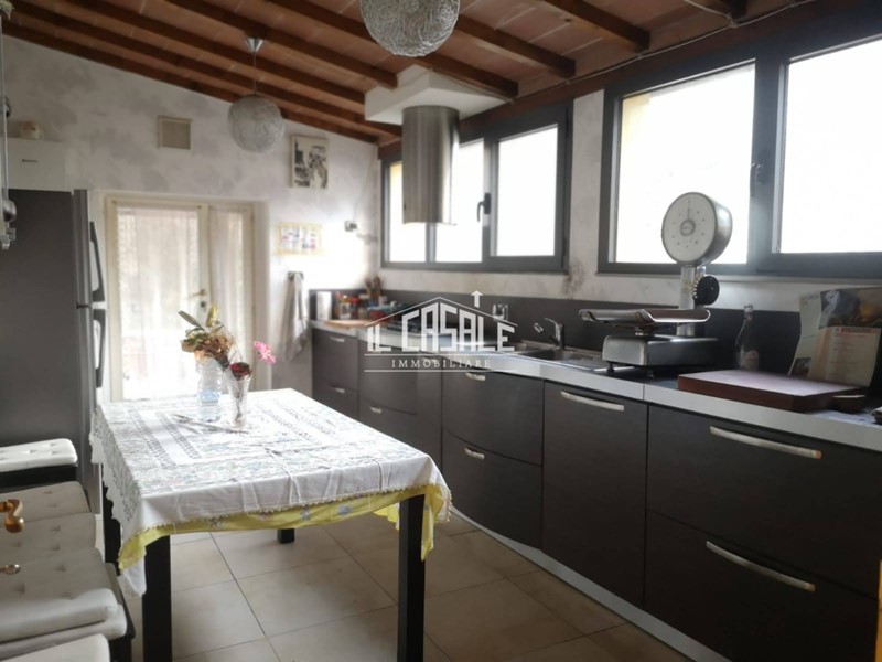 Appartamento in Vendita a Dicomano, 150'000€, 120 m²