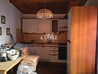 Quadrilocale in Vendita a Dicomano, 78'000€, 76 m²