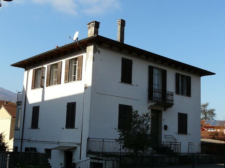 Villa in Vendita a Villafranca in Lunigiana, 145'000€
