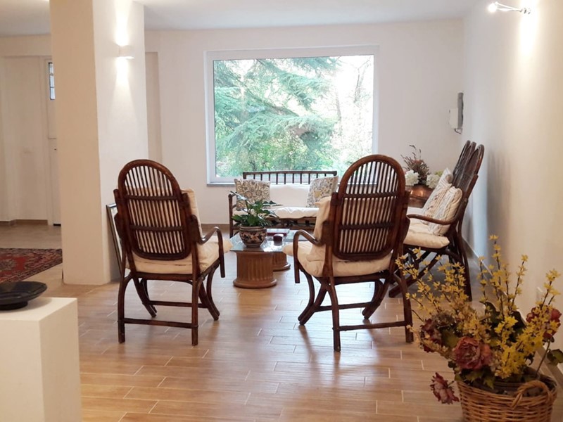 Villa in Vendita a Santa Maria della Versa, 465'000€, 310 m²