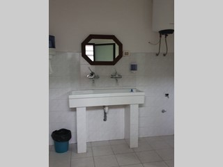 Capannone in Affitto a Massa, 2'500€, 330 m²