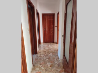 Quadrilocale in Vendita a Copparo, zona Centro, 48'000€, 117 m², con Box