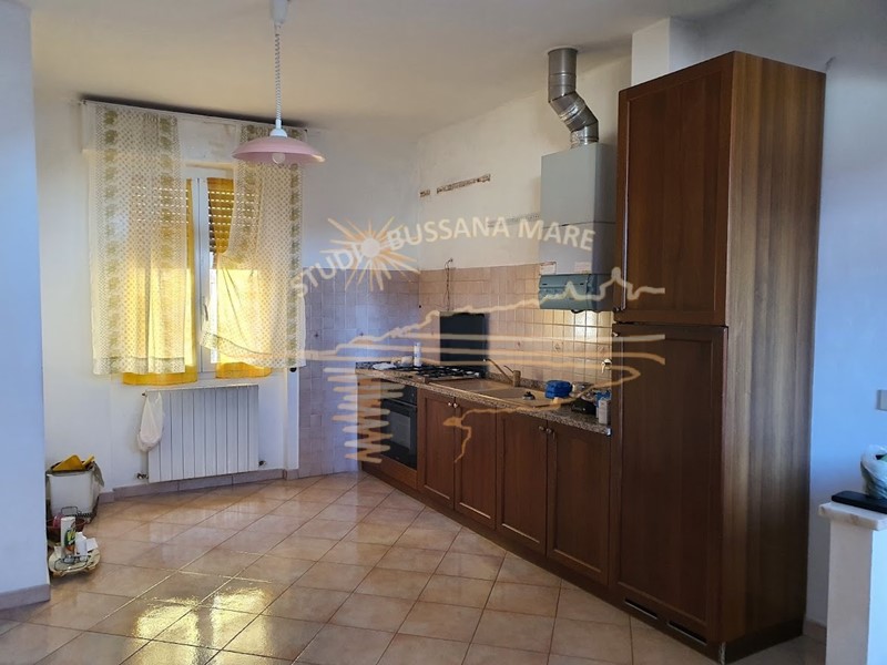 Trilocale in Vendita a Sanremo, zona Poggio, 119'000€, 70 m²