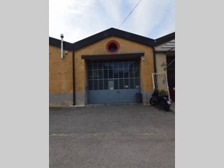 Capannone in Affitto a Massa, 2'500€, 700 m²
