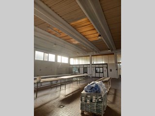 Capannone in Affitto a Massa, 4'000€, 800 m²