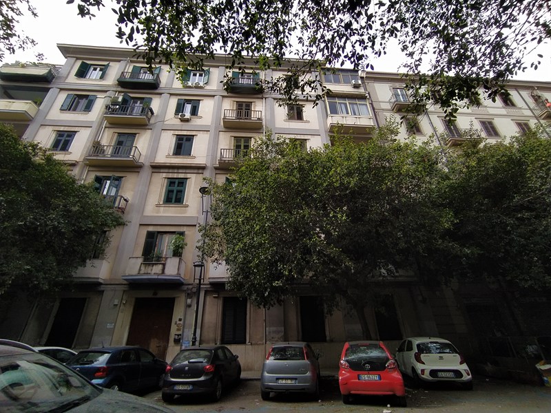 Appartamento in Vendita a Palermo, zona Libertà, 355'000€, 157 m²