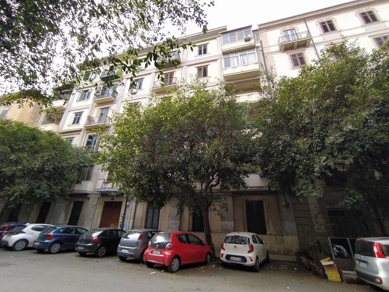 Appartamento in Vendita a Palermo, zona Libertà, 355'000€, 157 m²