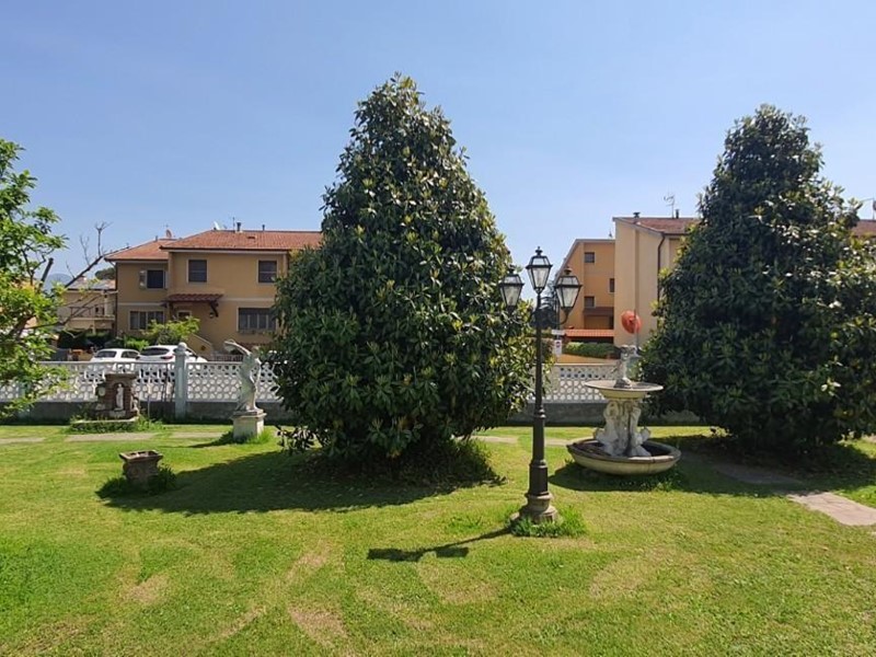 Villa in Vendita a Pisa, zona Putignano Pisano, 429'000€, 334 m², con Box