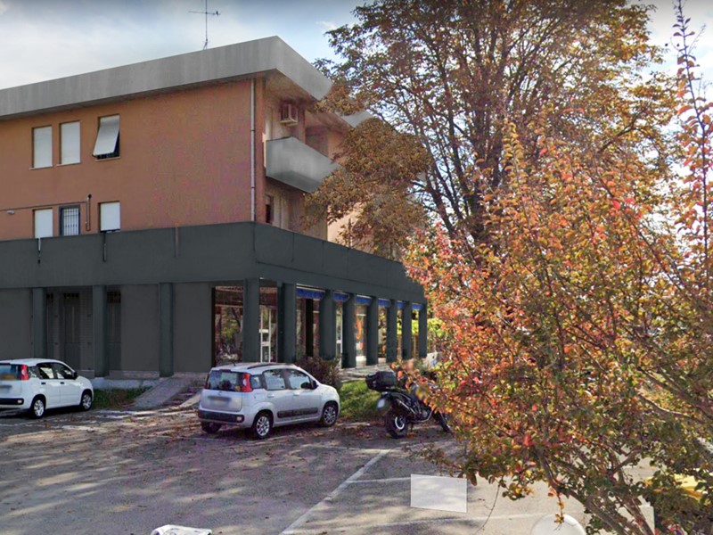 Immobile commerciale in Affitto a Reggio Emilia, zona Mancasale, 4'600€, 621 m²