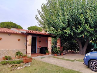 Casa Indipendente in Affitto a Orbetello, zona Giannella, 1'200€, 45 m², arredato