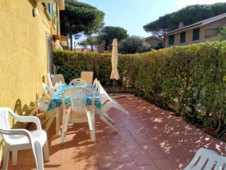 Appartamento in Affitto a Orbetello, zona Via Provinciale della Giannella 158, 1'400€, 100 m², arredato