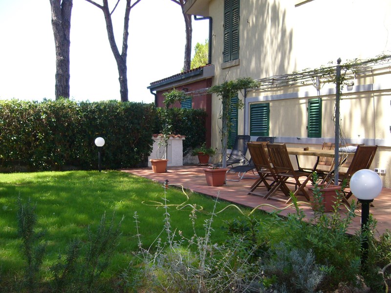 Trilocale in Affitto a Orbetello, zona Via Provinciale della Giannella 158, 2'000€, 50 m², arredato