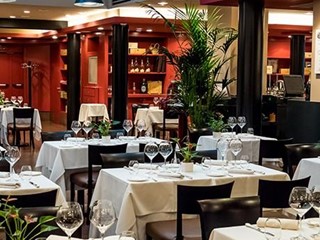 Attività commerciale in Vendita a Massa, 100'000€, 120 m²