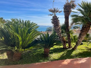 Villa bifamiliare in Affitto a Monte Argentario, zona Porto Santo Stefano, 350€, 100 m²