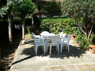 Quadrilocale in Affitto a Orbetello, zona Via Provinciale della Giannella 158, 350€, 100 m², arredato