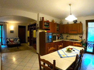 Quadrilocale in Vendita a Colle di Val D'Elsa, 199'000&euro;, 85 m², con Box