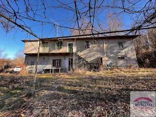 Casa Indipendente in Vendita a Spigno Monferrato, 80'000€, 150 m², con Box