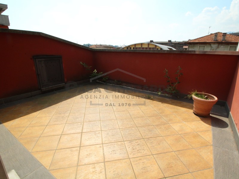 Quadrilocale in Vendita a Sorisole, 165'000€, 236 m²