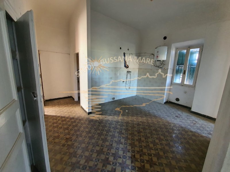 Casa Indipendente in Vendita a Pompeiana, 290'000€, 150 m²