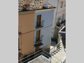 Casa Semi Indipendente in Vendita a Colledimezzo, 50'000€, 95 m²