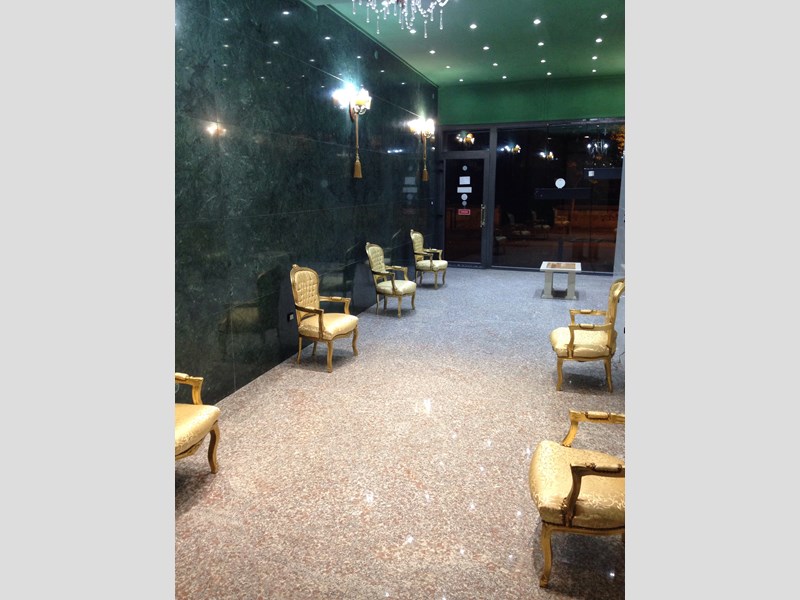 Immobile commerciale in Vendita a Giugliano in Campania, zona Via Roma 57 , 1'200'000€, 750 m², con Box