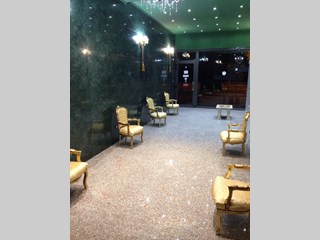 Immobile commerciale in Vendita a Giugliano in Campania, zona Via Roma 57 , 1'200'000€, 750 m², con Box